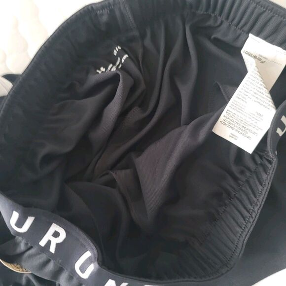 Under Armour Womens Large  Black Loose Heat Gear Stretch Active Shorts - Picture 6 of 11